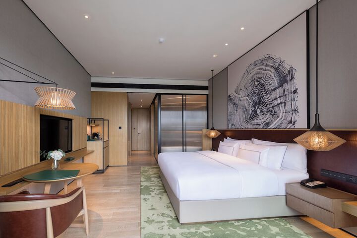 Room 19 of 126
