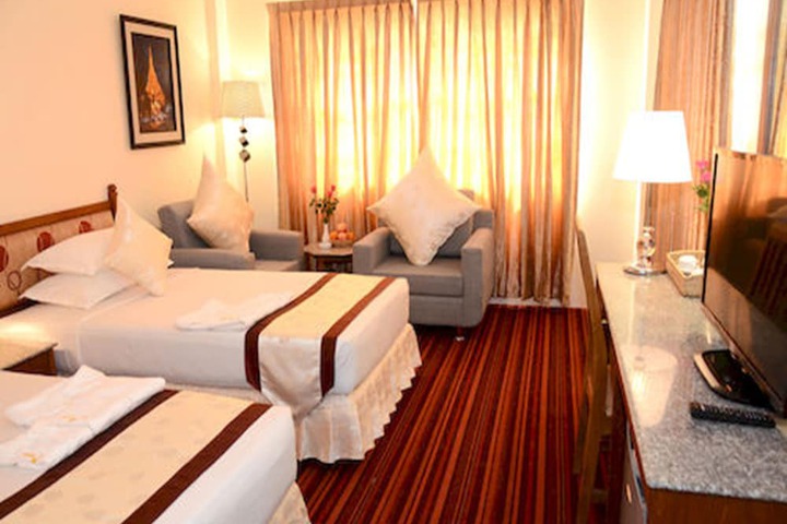 Room 21 of 37