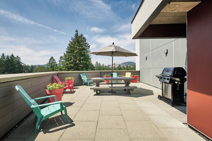Terrace/Patio 25 of 34