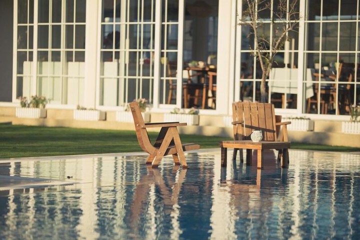 Pool 22 of 45