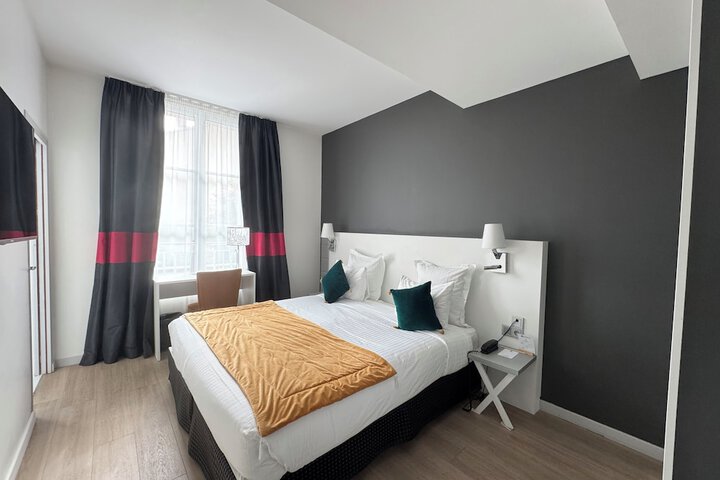 Room 12 of 64