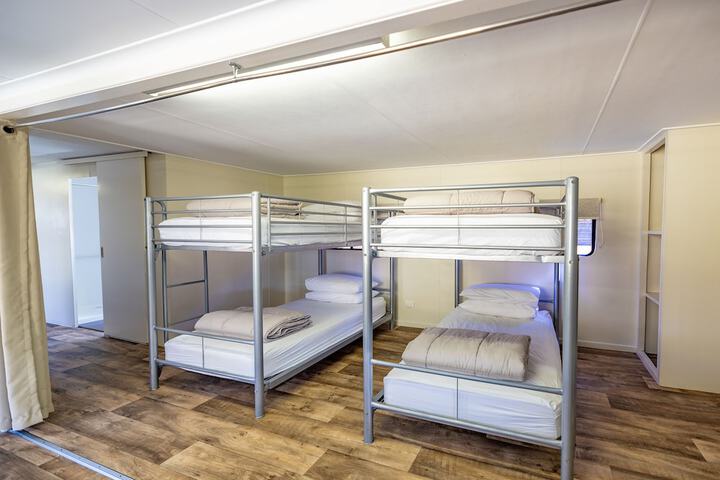 Room 6 of 96