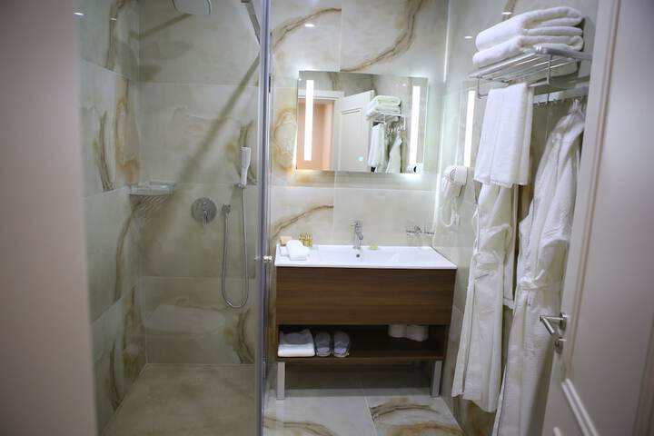 Room 56 of 139