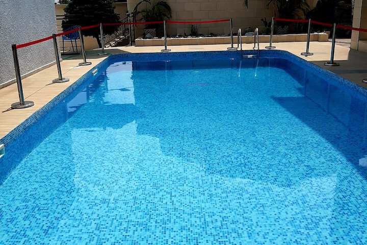 Pool 18 of 29