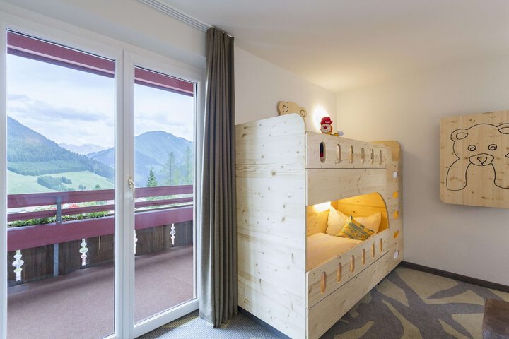 Room 15 of 85