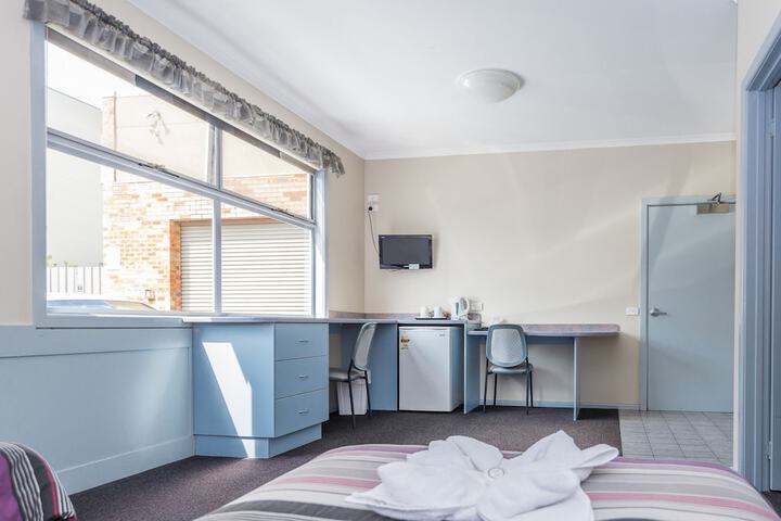 Room 11 of 26