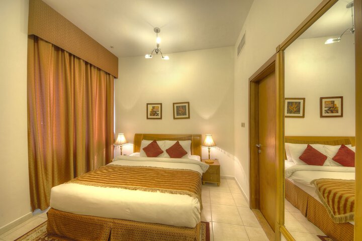 Room 4 of 26