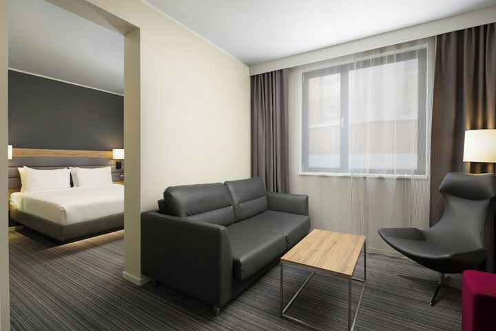 Room 31 of 69