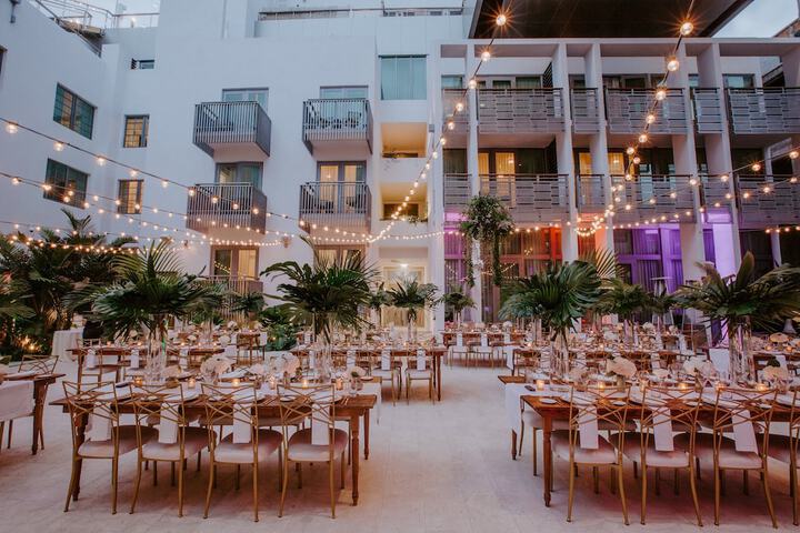 Banquet hall