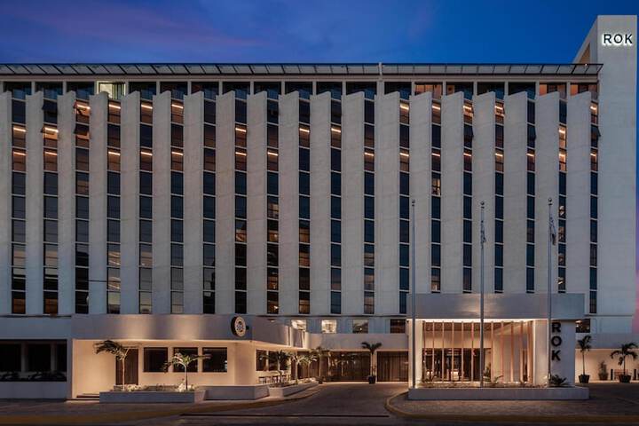 Hotel 90 of 104