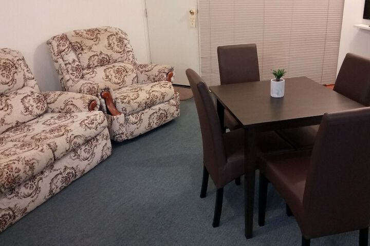 Room 33 of 47