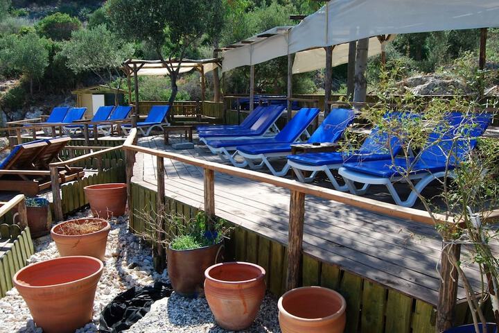 Sundeck 46 of 52