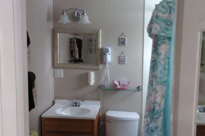 Room 22 of 32