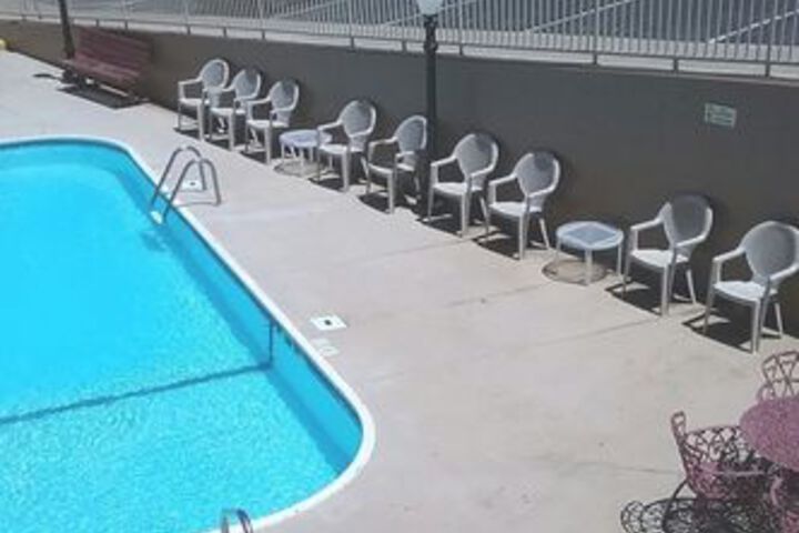 Pool 18 of 21