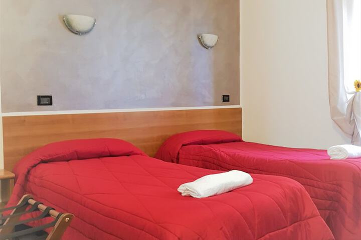 Room 9 of 23