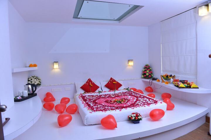 Room 14 of 48