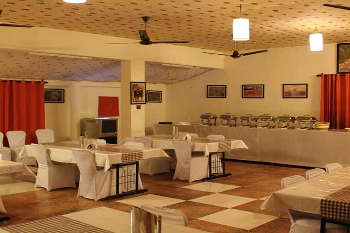 Dining 43 of 66