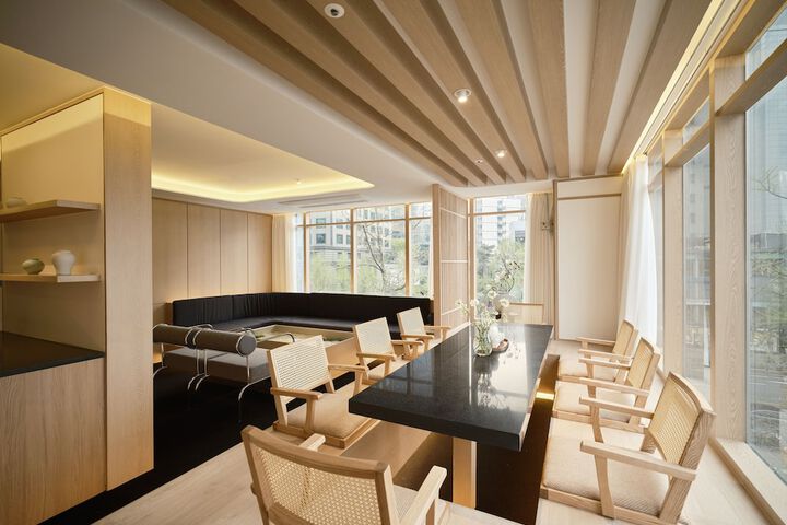 Exterior of UH Suite Seoul Deoksugung