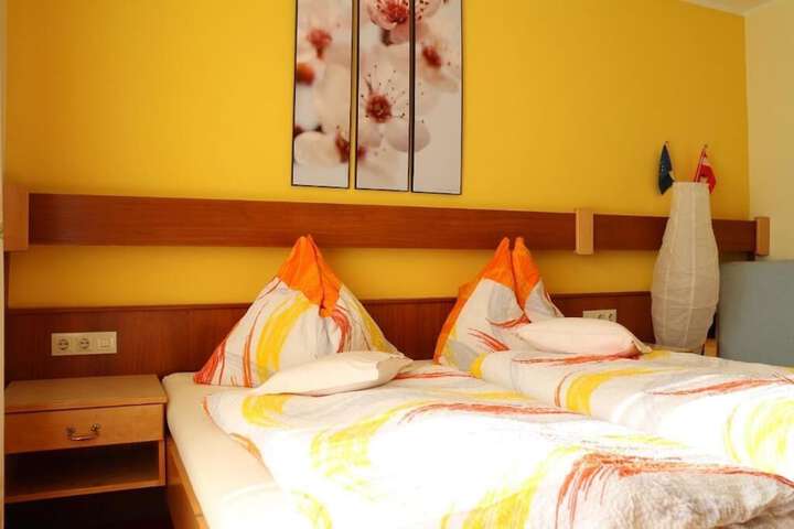Room 10 of 53
