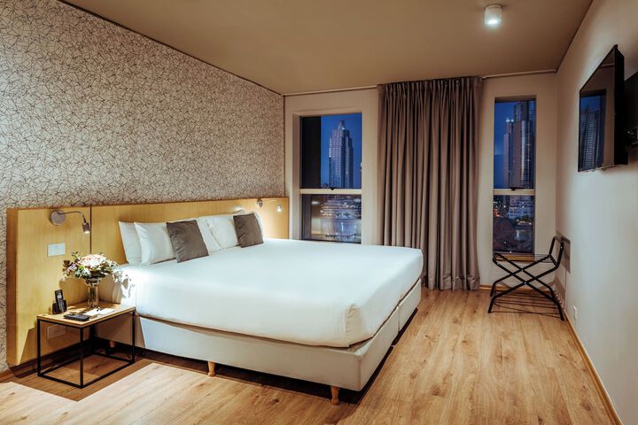 Room 18 of 57