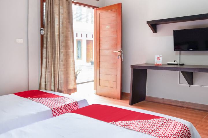 Room 7 of 19