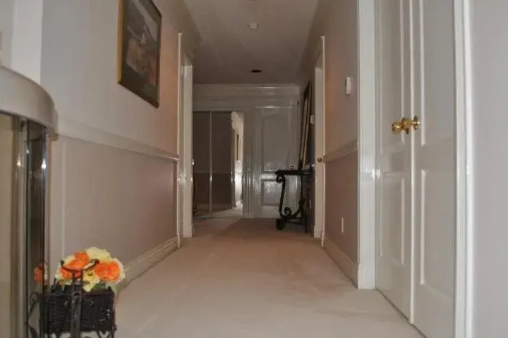 Room 12 of 15