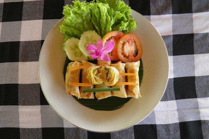 Dining 44 of 55