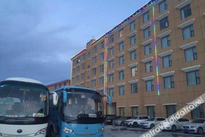 Tangke Palace Hotel