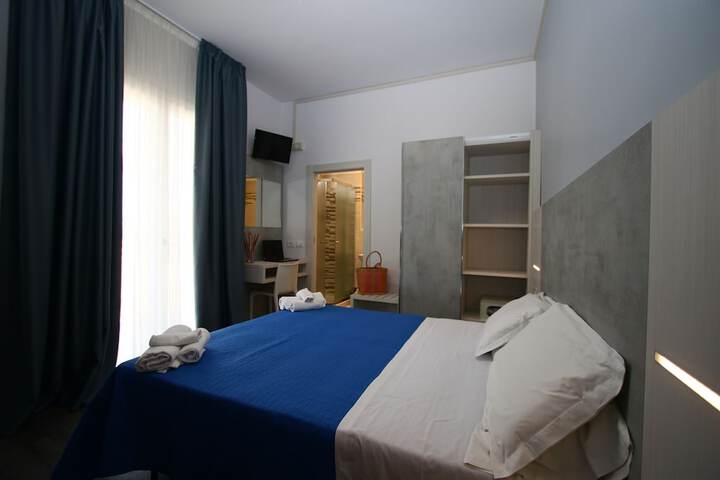Room 14 of 161