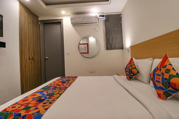 Room 4 of 15