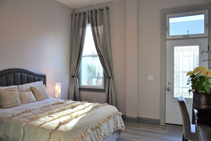 Room 10 of 48