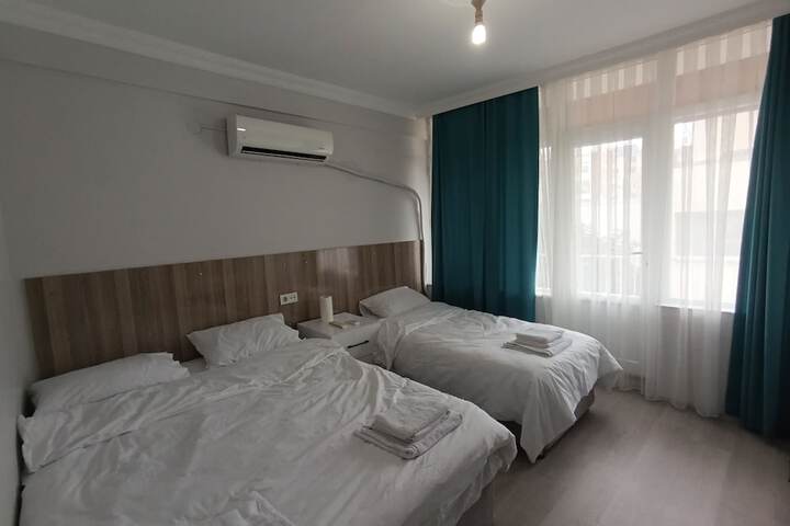 Room 6 of 49