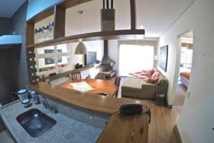 Room 52 of 79