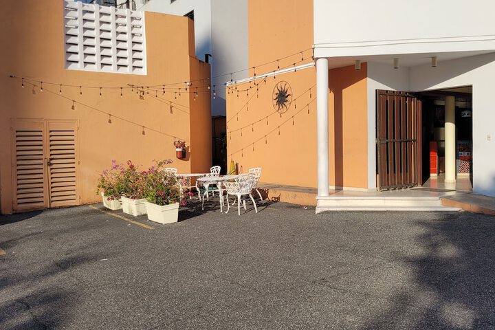 Aparta Hotel Drake
