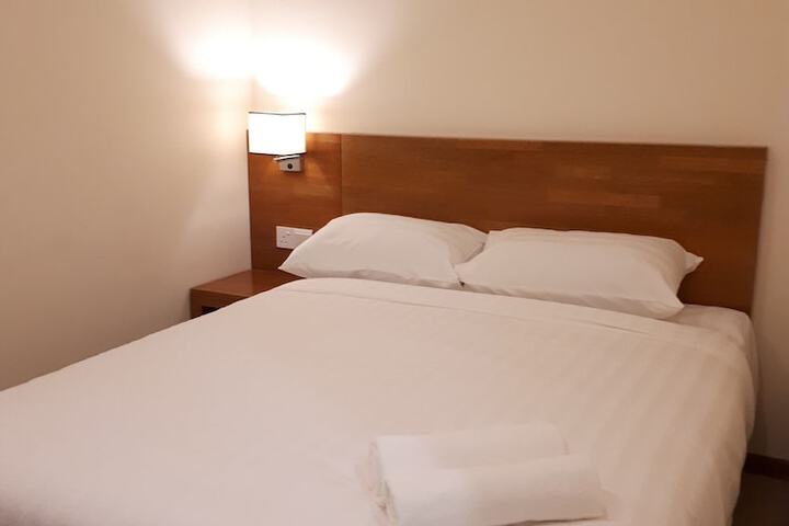 Room 8 of 41