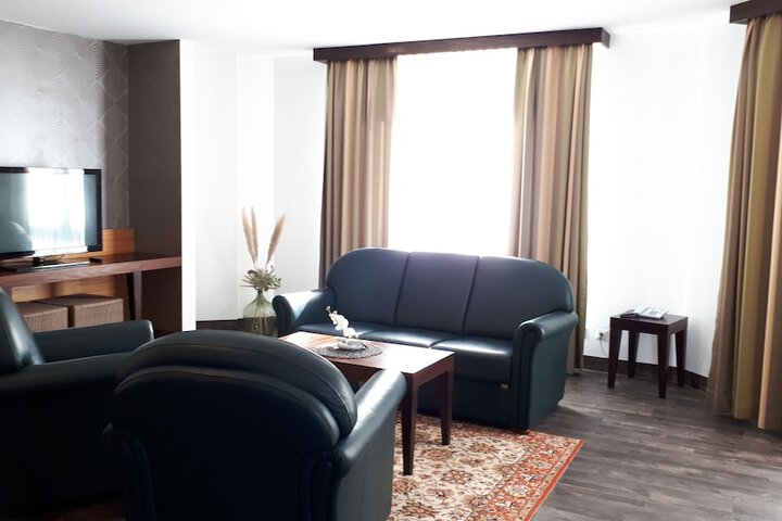 Room 13 of 46