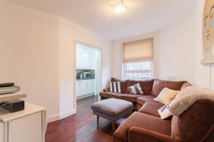 Fantastic 3BD Flat Bethnal Green London Zone 2!