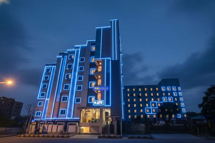 Fabhotel Orion - Nr Shilparamam Hitech City