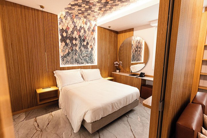Room 47 of 84