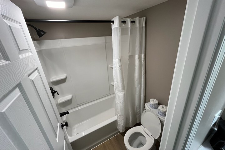 1 Queen Bed Mobility Accessible (1 of 35)
