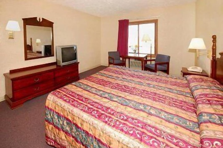 Room 5 of 37