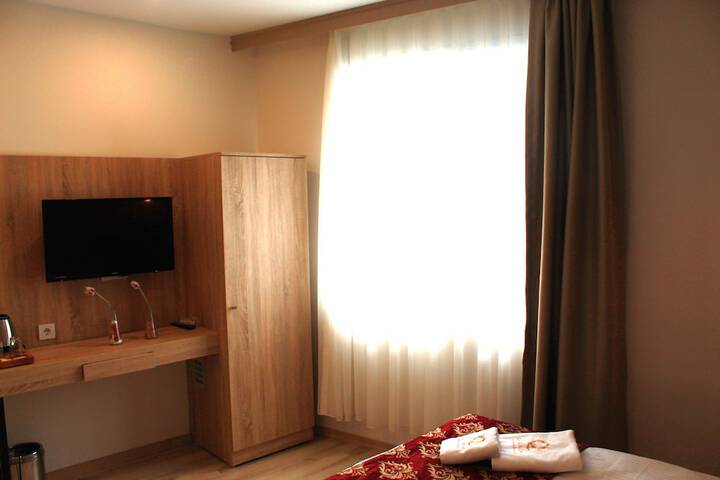 Room 31 of 46