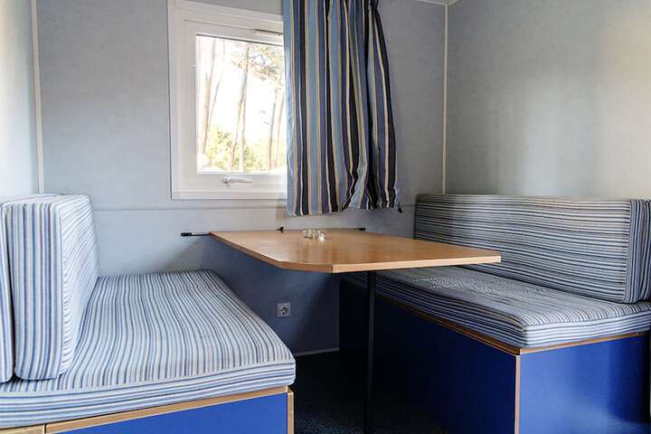 Room 10 of 36