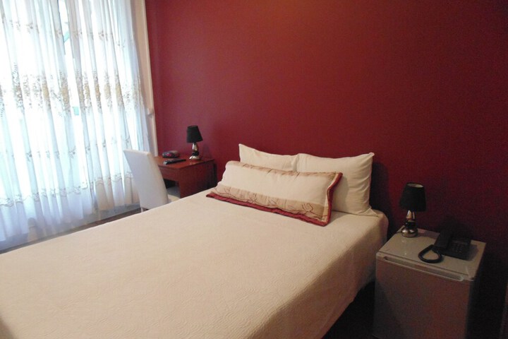 Room 6 of 56