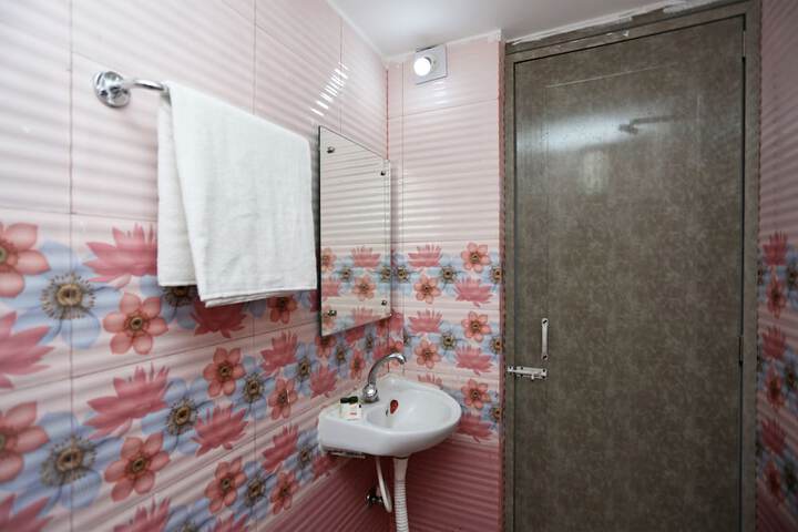 Room 22 of 22