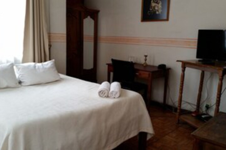 Room 12 of 23
