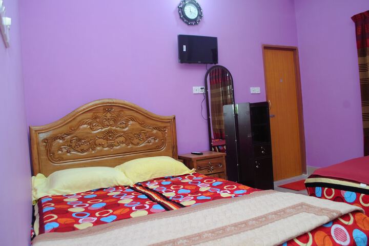 Room 7 of 13