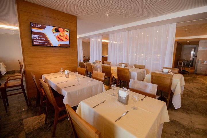 Dining 110 of 168