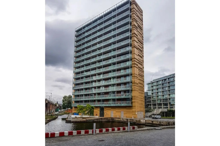 Spacious & Modern 2BR in Manchester City Centre