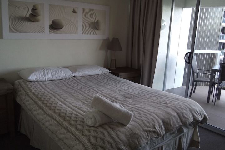 Room 3 of 54